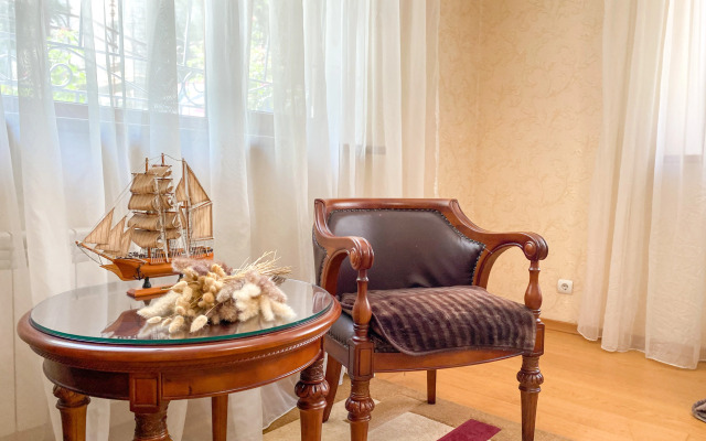 Admiralskaya V Tsentre Sevastopolya Flat