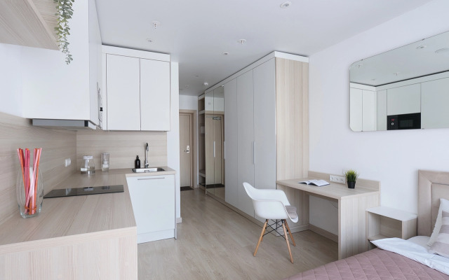 Ye's (k) 5176 Apartments