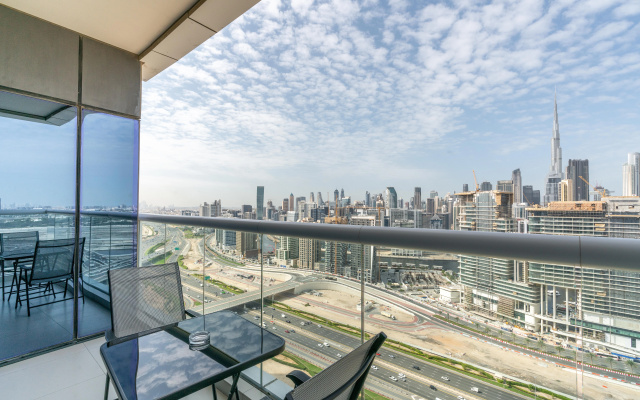 GLOBALSTAY. DAMAC Tower Paramount
