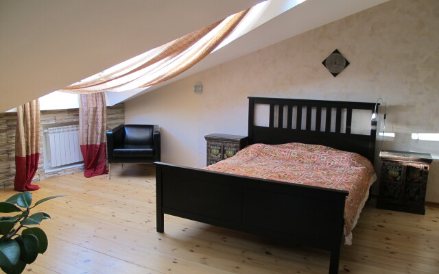 Уникальный Пентхаус Недалеко от Дворцовой Площади Апартаменты