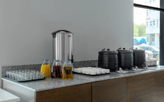 Отель Солнце и море