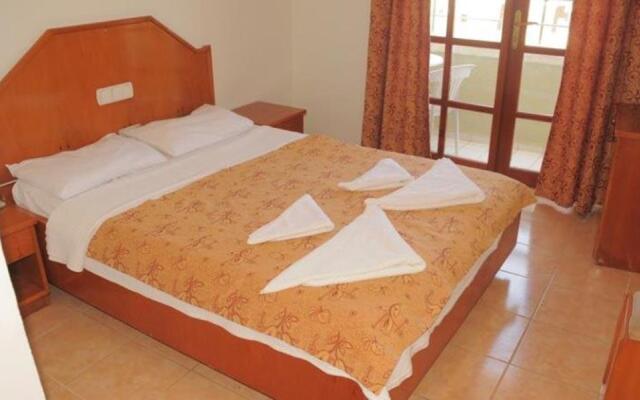 Ares City Hotel