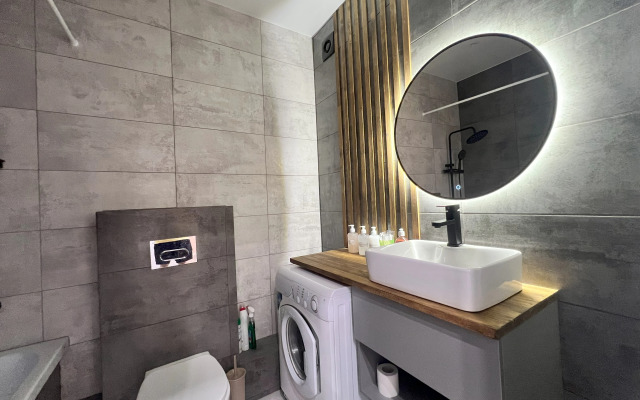 V Prekrasnom Novom Zhk Levoberezhye Flat