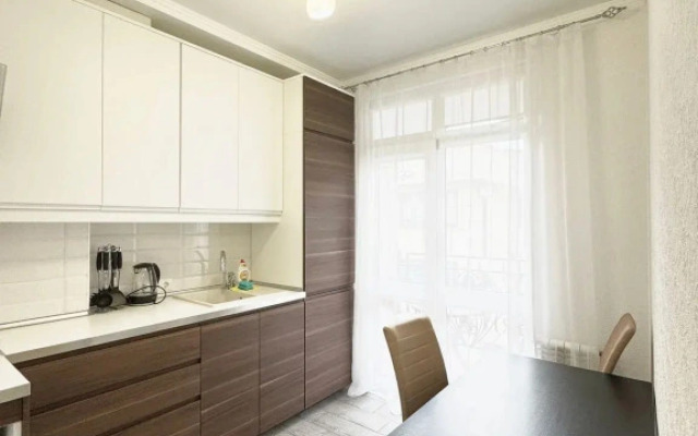 Na Nizhneimeretinskoy 143 Apartments