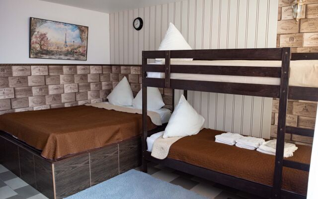 Meri-Tel Guest House
