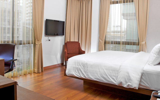 Sacha's Uno Hotel