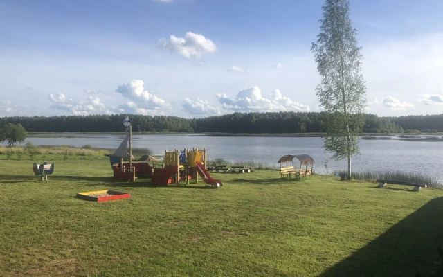 Частный Дом на 4 Человека Уcaдьбa Клёвое Место