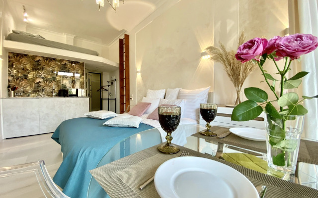 Apartments S Basseynom V Tsentre Sochi