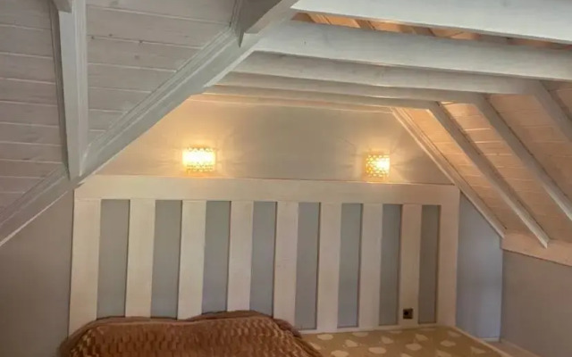 Santa-Barbara Guest House