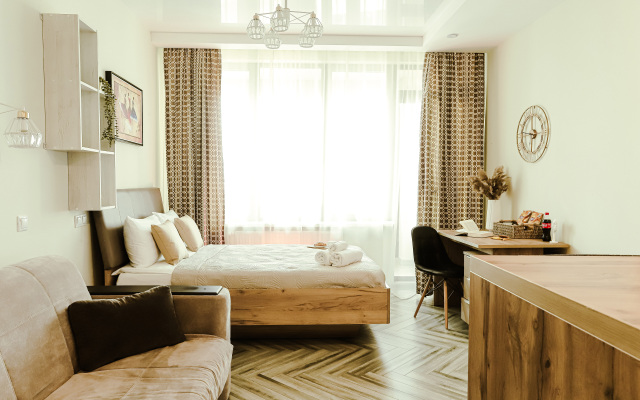 Lalapart Aristocrat s Rabochim Stolom v ZhK Savelovskij Siti Apartments