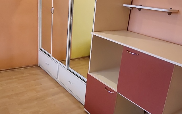 Квартира 3-комнатная на Строителей 37