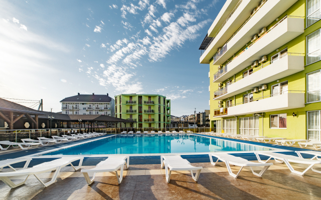 Relax Hotel