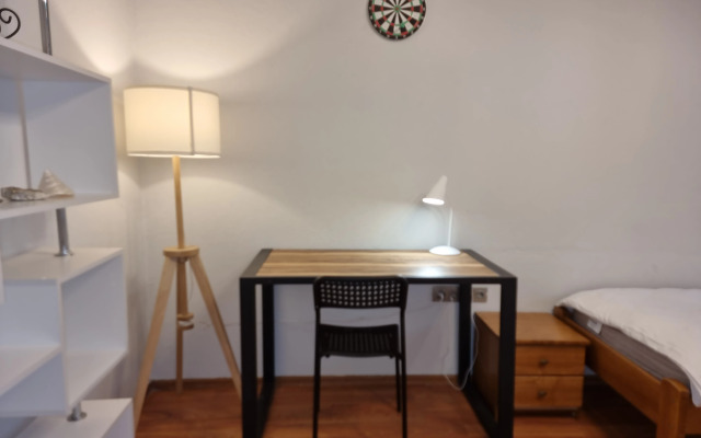 Апартаменты Уютная двушка с хорошим расположением