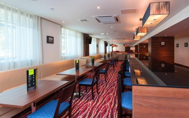 Hampton by Hilton Samara