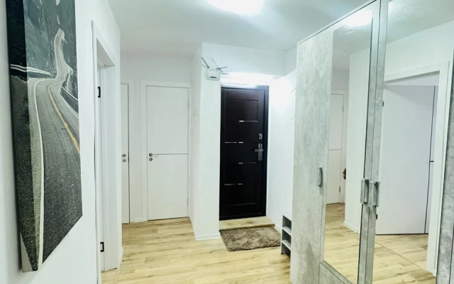 Квартира Двухкомнатная на Озерной