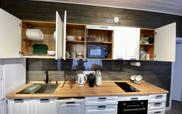 Частный дом дизайнерский великолепной уличной территорией