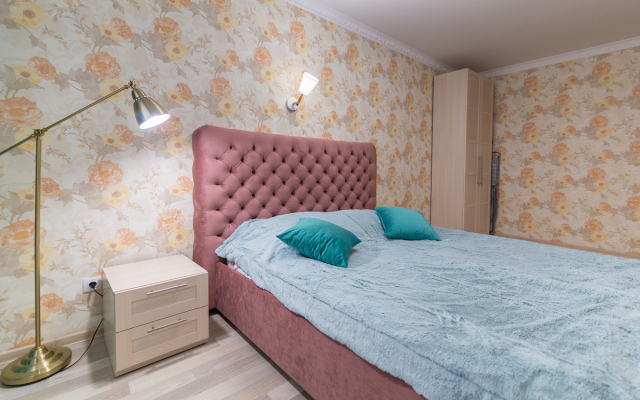 Na-Sutki na pr-te Tsiolkovskogo 53 Apartments