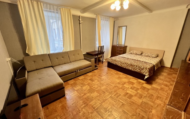 Dvukhkomnatnye Na Nevskom Prospekte 11 Apartments