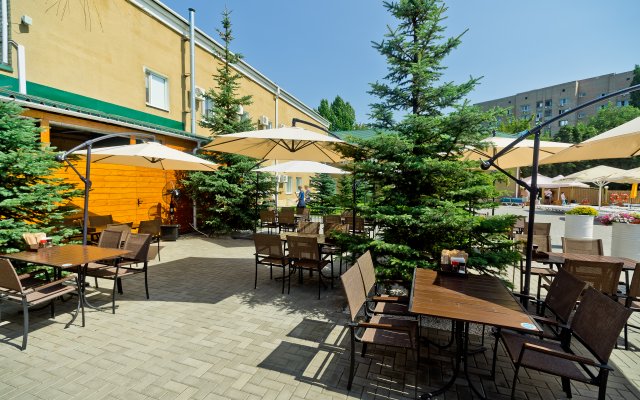Saratovskaya Hotel