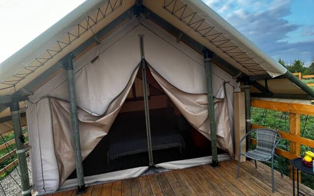 Zooglemping V Tulskoy Oblasti Glamping