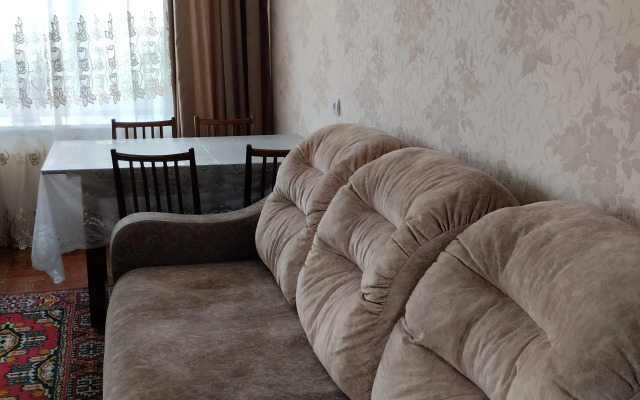 Uyutnaya V Gostyah U Babushki Flat