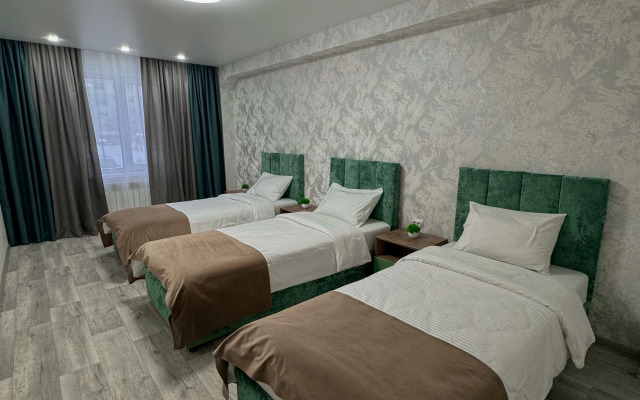 Квартира 3-комнатная на Бульваре Металлургов 4