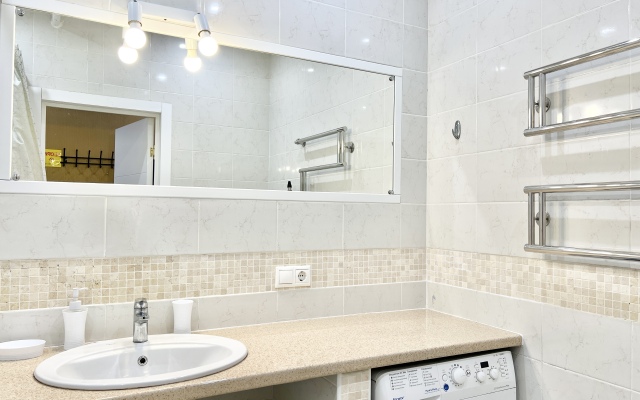 Na ulitse Morisa Toreza 7A Flat