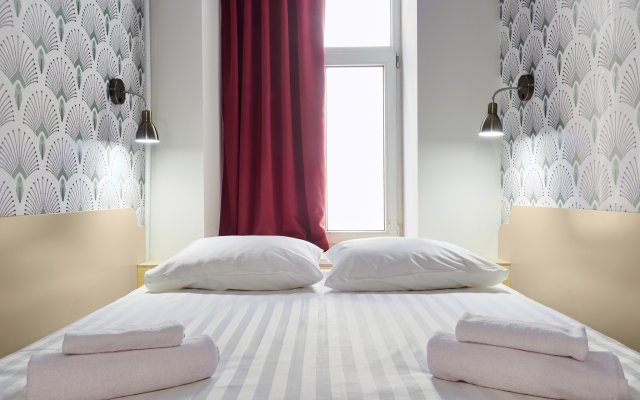 Отель Друзья Смарт