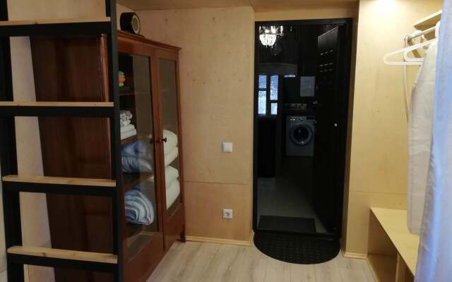 Three Narzana 1 Apartments