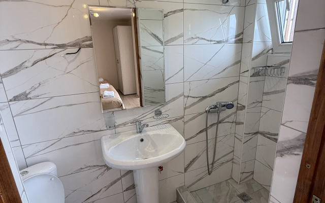 Nacharianoff Guest House