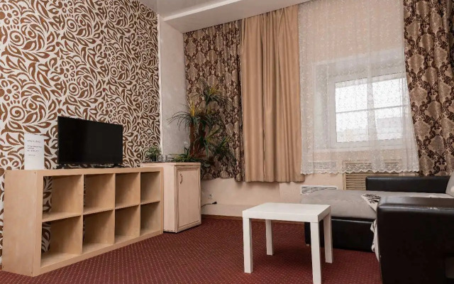 Отель Надежда