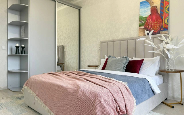 Апартаменты Евродвушка в Новом Доме