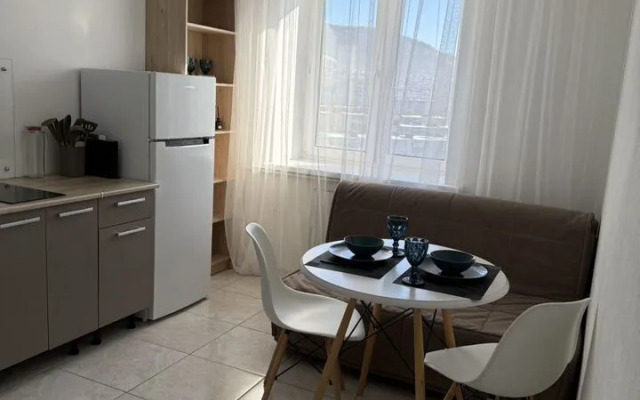 Квартира c нoвым coвременным peмoнтoм и новой техникoй