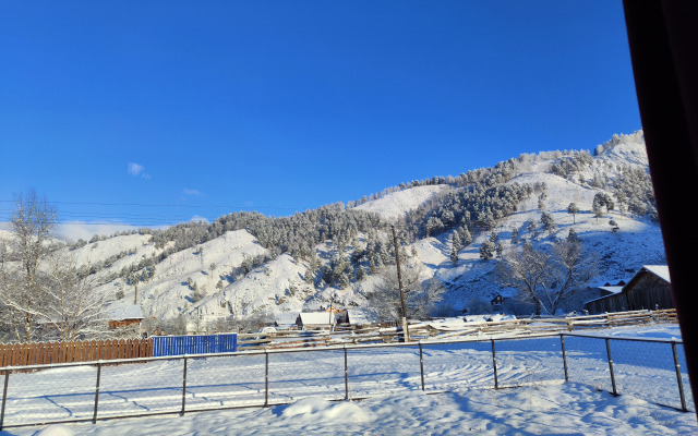 Гостевой дом Коттедж с панорамным видом на горы