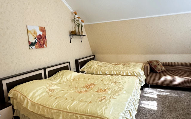 Zapovednyij Arhyiz Guest House
