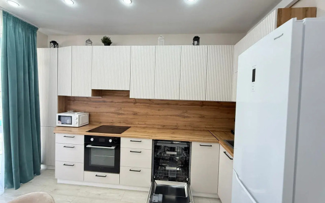 Квартира с Бассейном в ЖК Кипарис 18