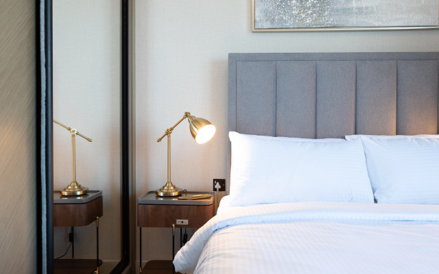 Apartment Keyrock Living - Binghatti Canal Luxury Haven
