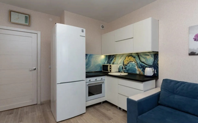 Na Ulitse Petukhova 162 Flat