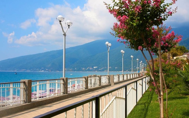 A-More Gagra Mini-Hotel
