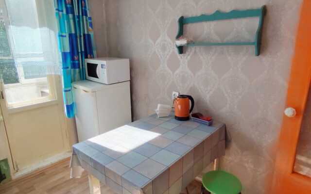 Three-room apartment in the Center