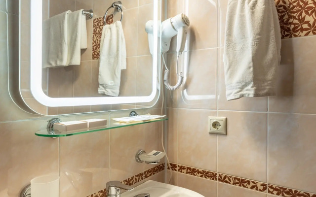 Katran Hotel