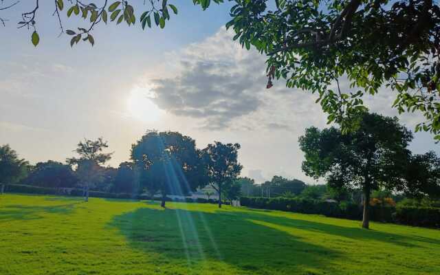 Savitri Resorts Pushkar Hotel