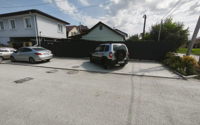 Uyutny Chastny Dom Pod Klyuch Private house