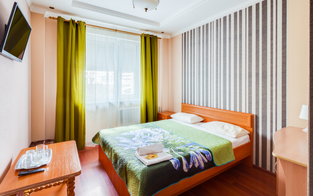 Отель Турист на Саратовской