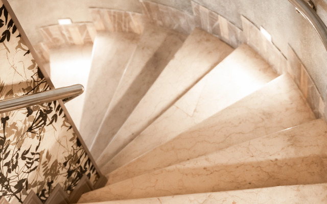 West Inn Palace Hotel