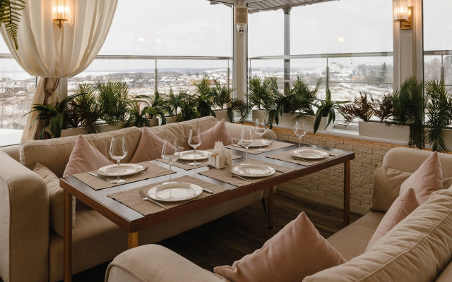 Viktoriya Plaza Hotel