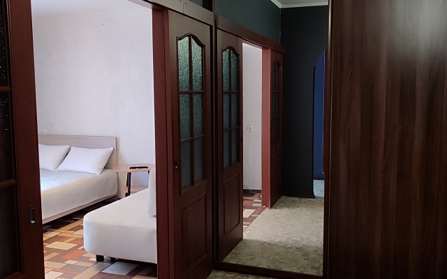 Na Gorkogo Krasroyal Flat