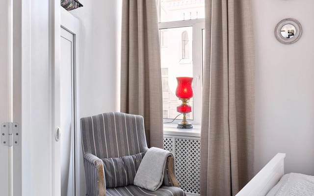 Квартира тихая трехкомнатная на ст. м. Маяковская