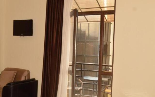 Irise Hotel
