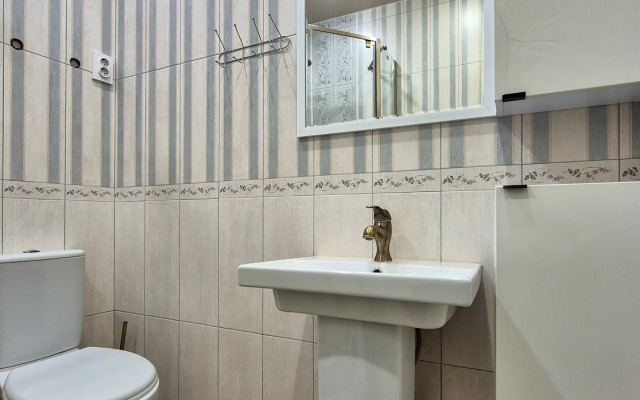 Квартира на Белорусском переулке, 1